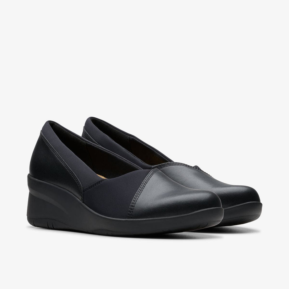 Suttyn Walk Slip-Ons