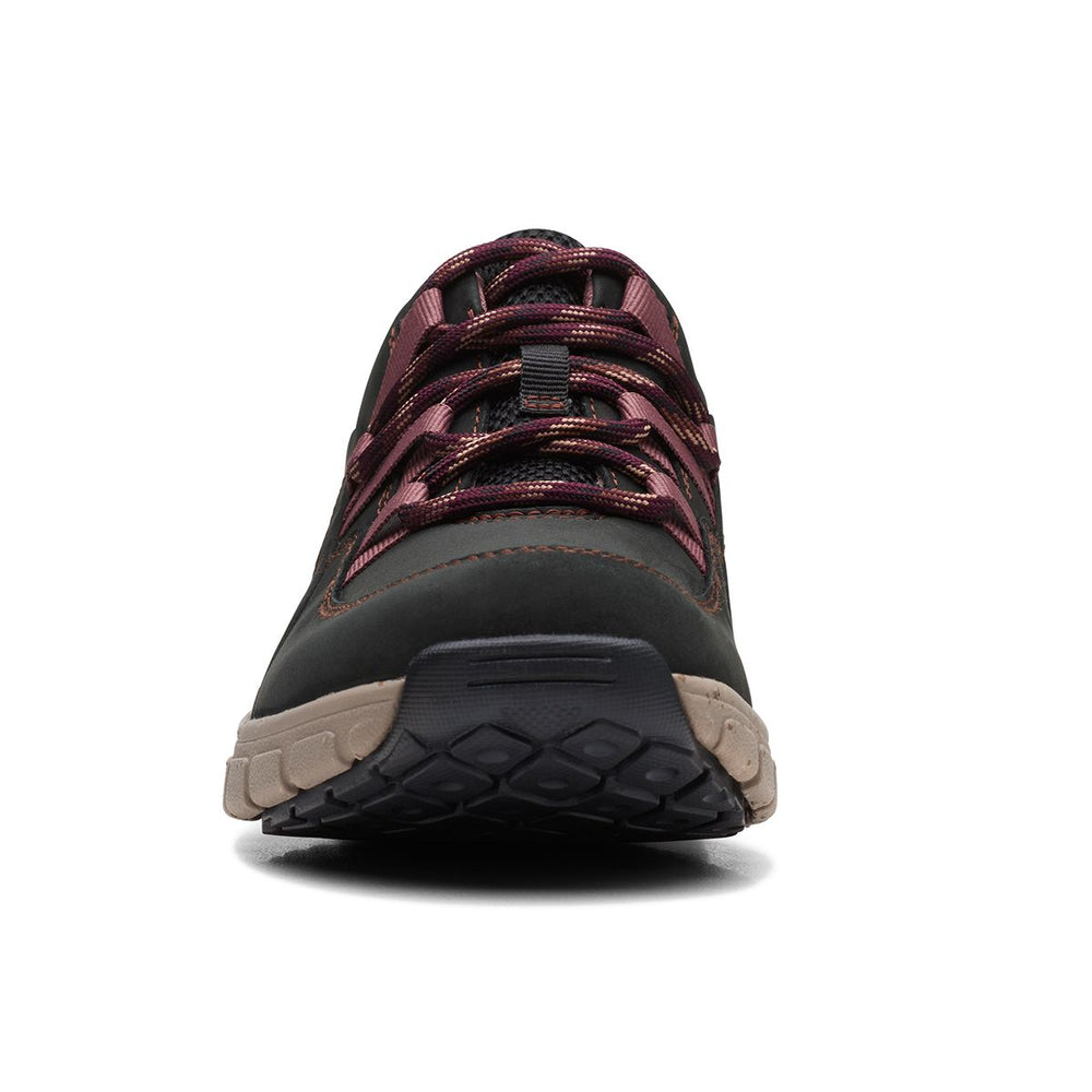 Clarks Wave Range Women's Sneakers in Black Red