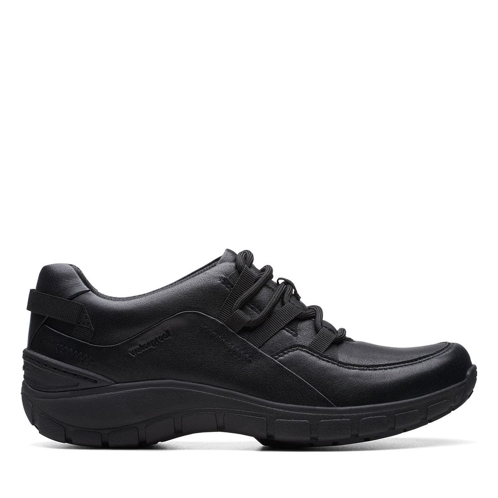 Clarks Wave Range Women's Sneakers in Black