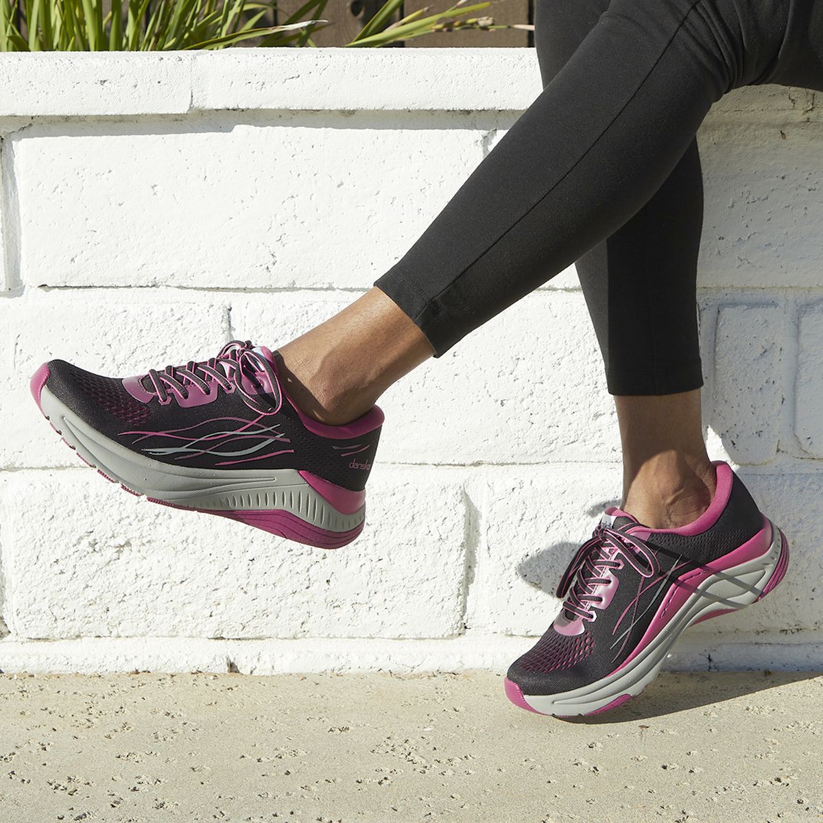 Pace Mesh Sneaker