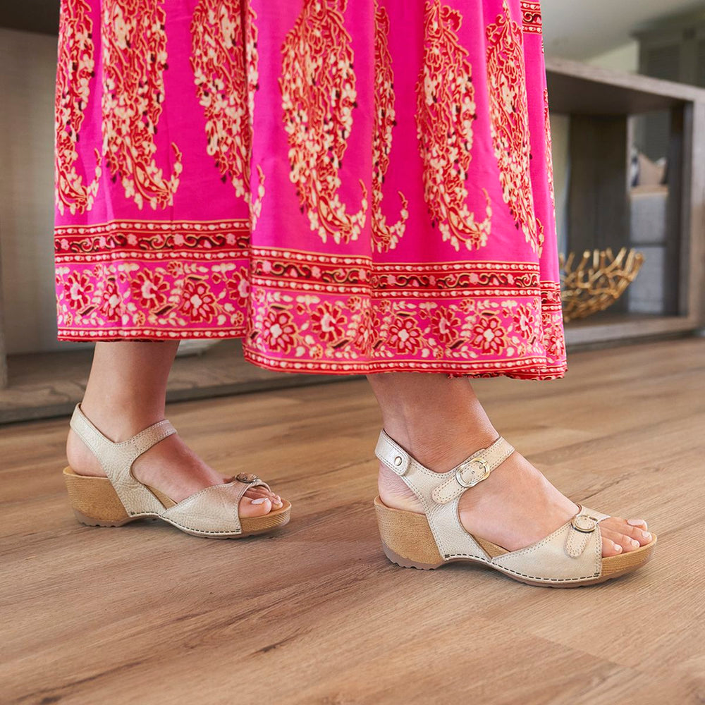 Dansko Tircia Women's Sandals in Linen