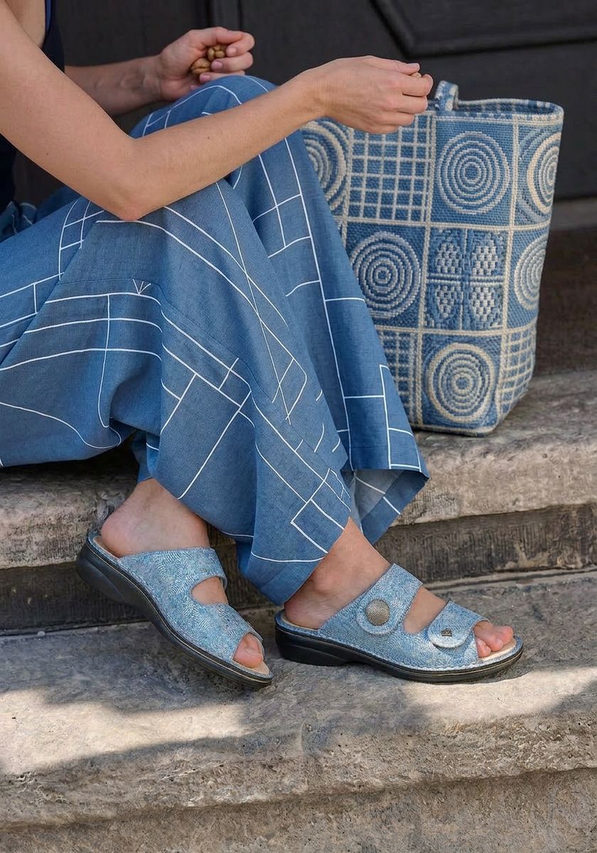 Finn Comfort Sansibar Women's Slide Sandals in Blue Sky