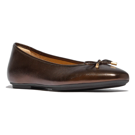 Women’s butter-soft leather ballet flat with square toe, cushioned contoured footbed, subtle bow with metal ends, and slip-resistant sole designed for comfort. 
Style #IH2-C89