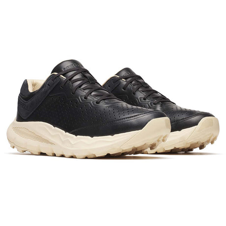 Merrell Nova Traveller 4 Men’s Trail Shoes in leather with lace-up closure, FLOATPRO FOAM™ footbed, pigskin lining, and Merrell Quantum Grip™ outsole.