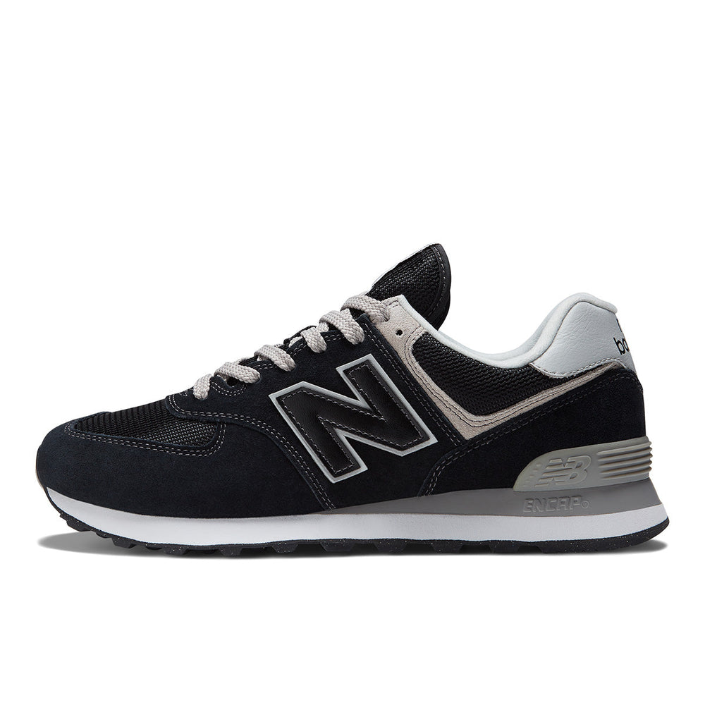 New Balance Men's 574 Casual Shoe in Black