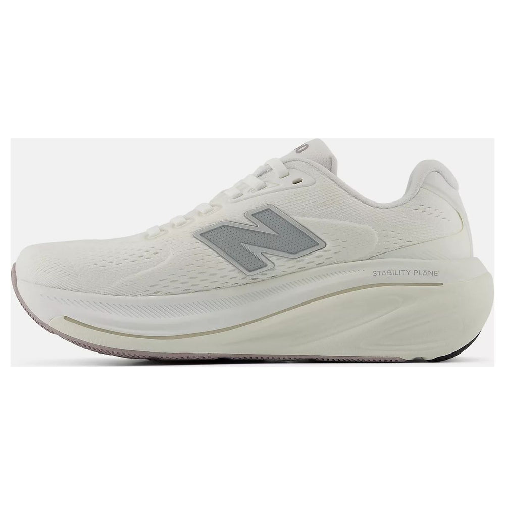 New Balance Women's Fresh Foam X 860v15 in White Silver
