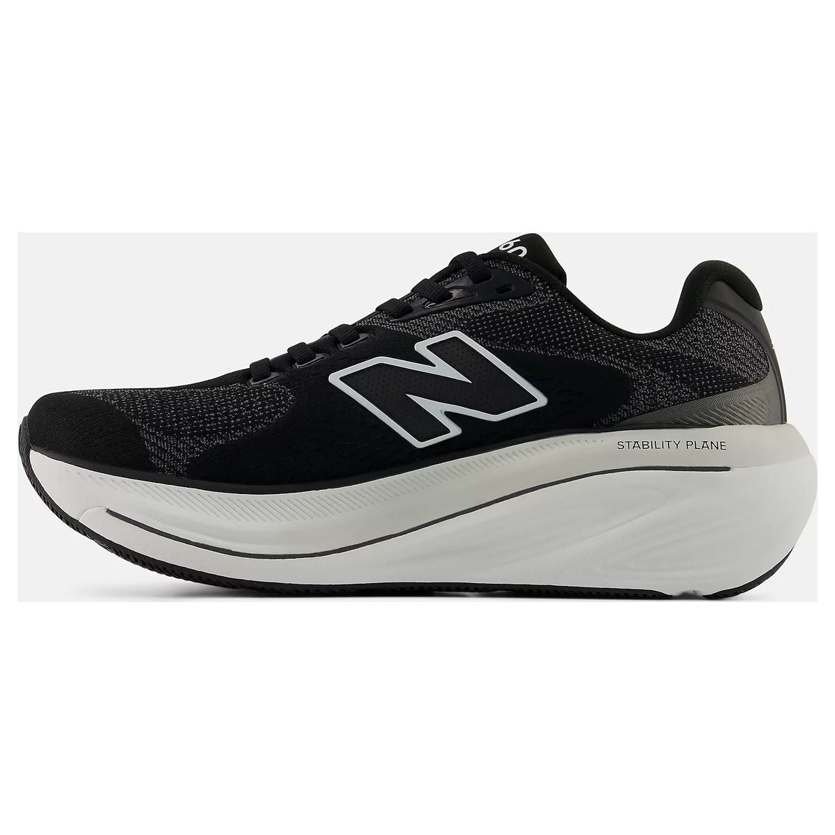 New Balance Women's Fresh Foam X 860v15 in Black White