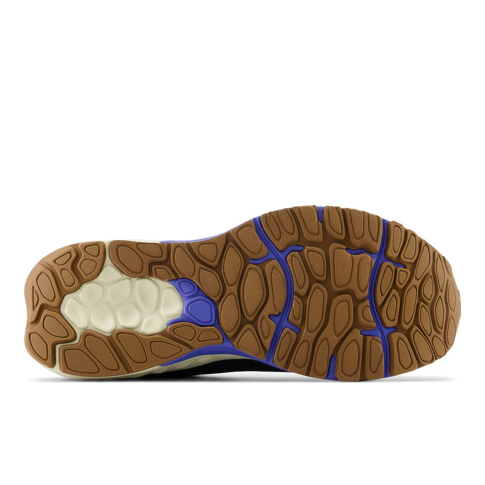 New Balance Women's Fresh Foam X 880v13 in Black/Purple