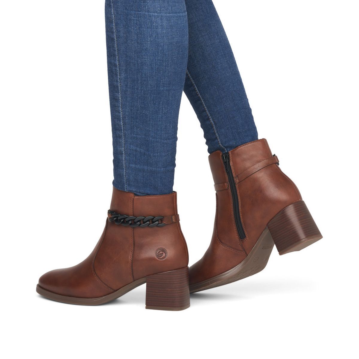 Remonte D0V73 Women's Ankle Boots in Chestnut