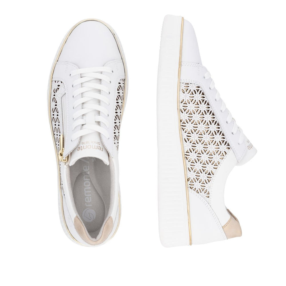 D2E00 Side Zip Sneaker