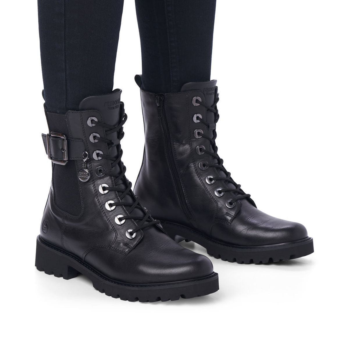 D8668 Black Biker Boots