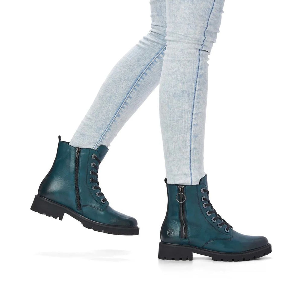 D8671 Biker Boots