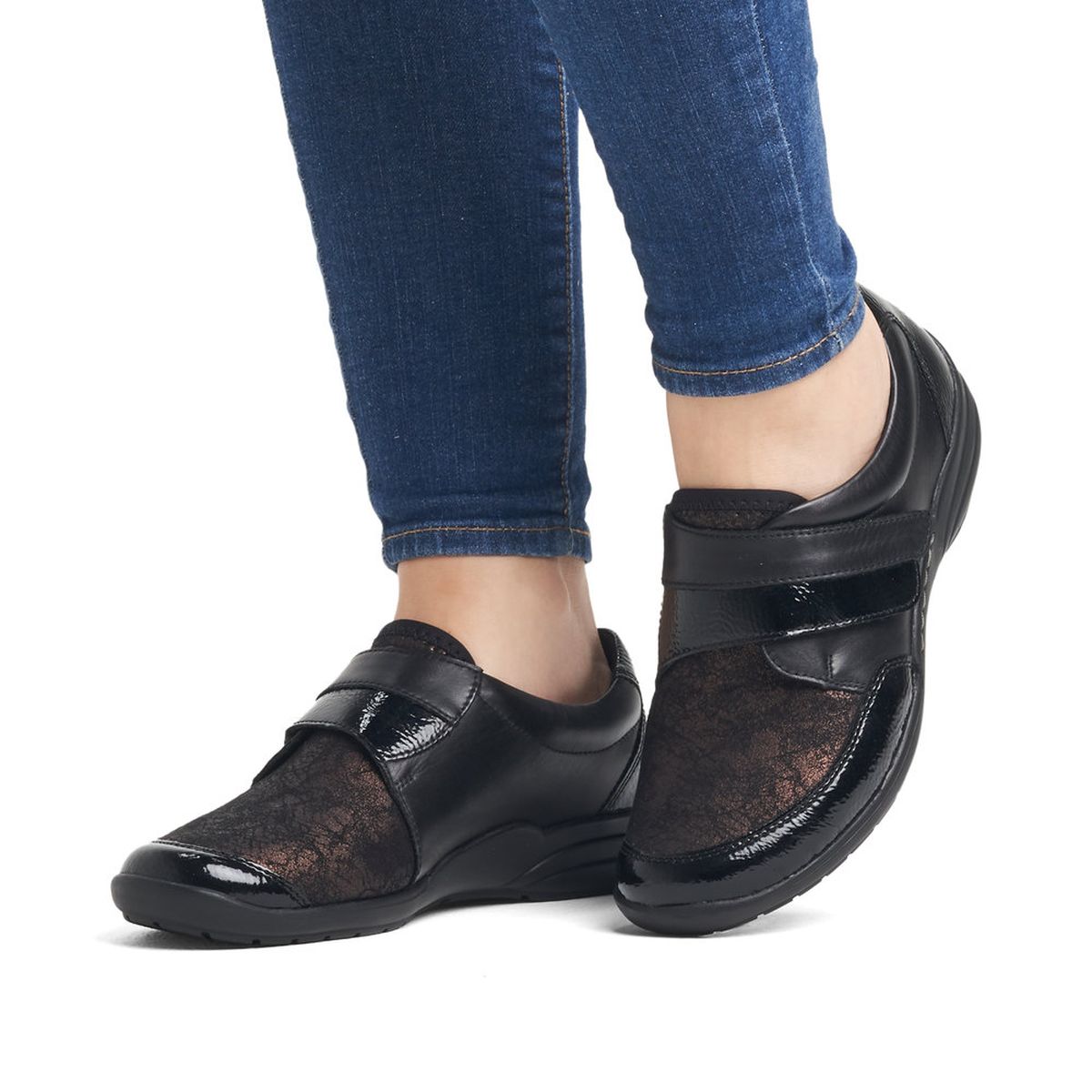 Remonte R7600 Women's Slip On Shoe in Black Floral