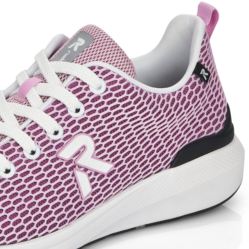 40103 Lace Up Sneaker
