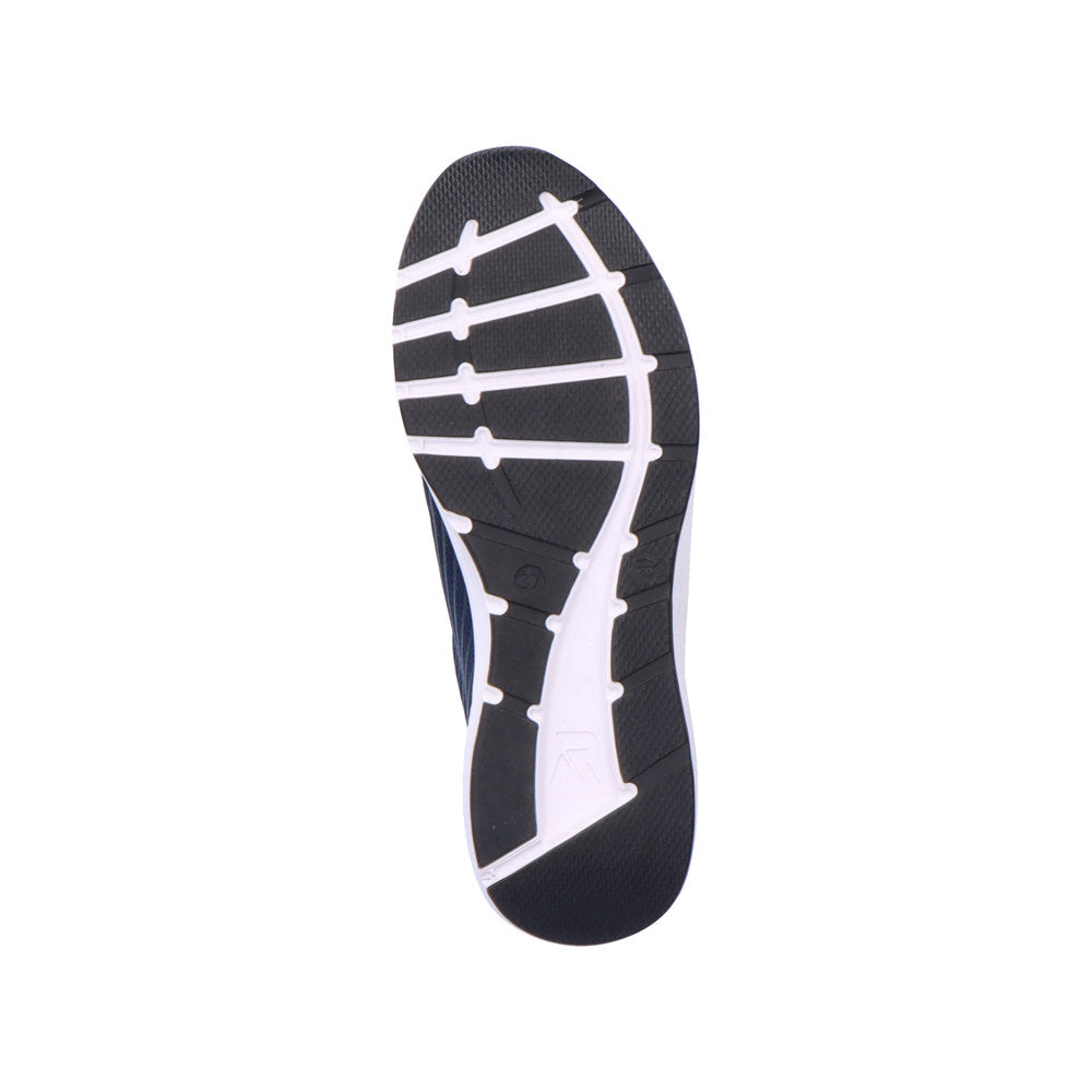 40108 Lace Up Sneaker