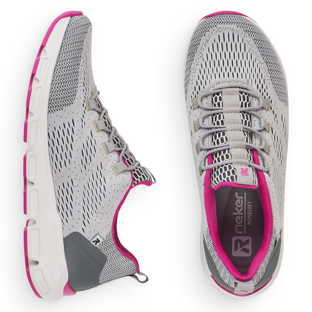 40403 Slip On Sneaker