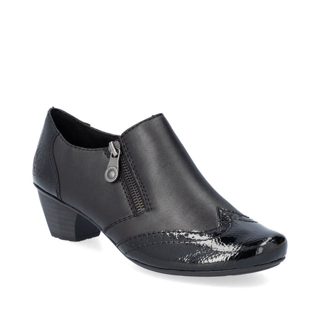 Black leather women’s shoe with rounded toe and 40 mm heel, offering a classic silhouette and comfortable fit for everyday wear. Style #41757-00