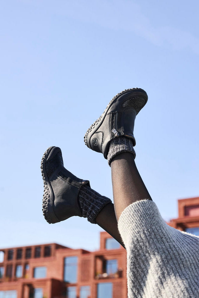 Rieker 59558 Ready to Go Ankle Boots in Black