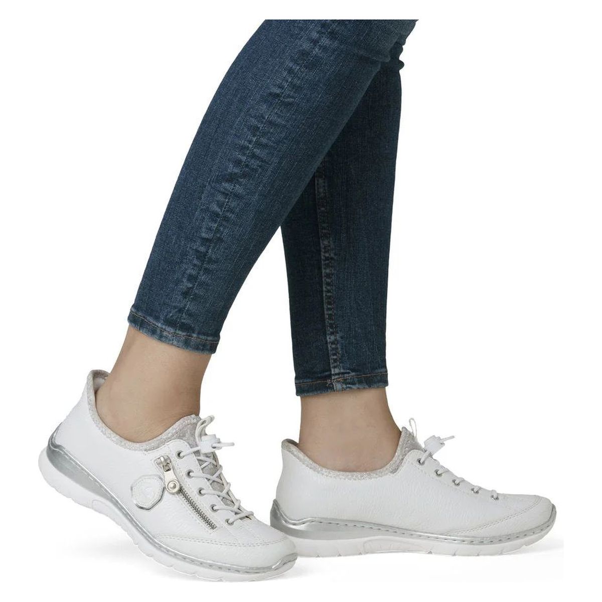 L32F1 Ready to Go Sneaker