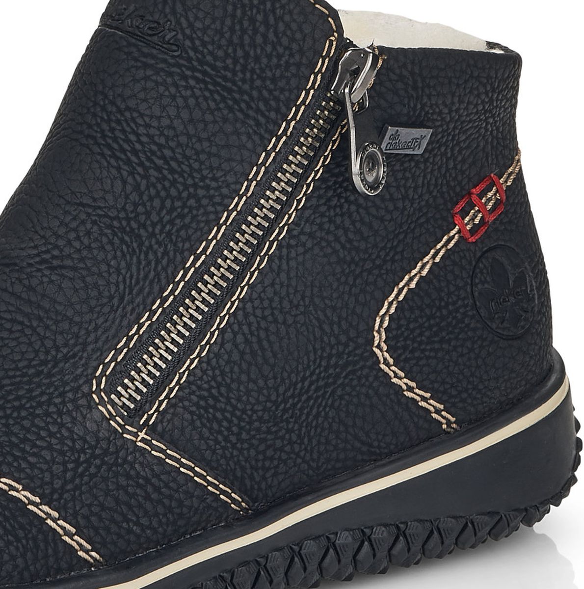 L4270 Urban Black Ankle Boots