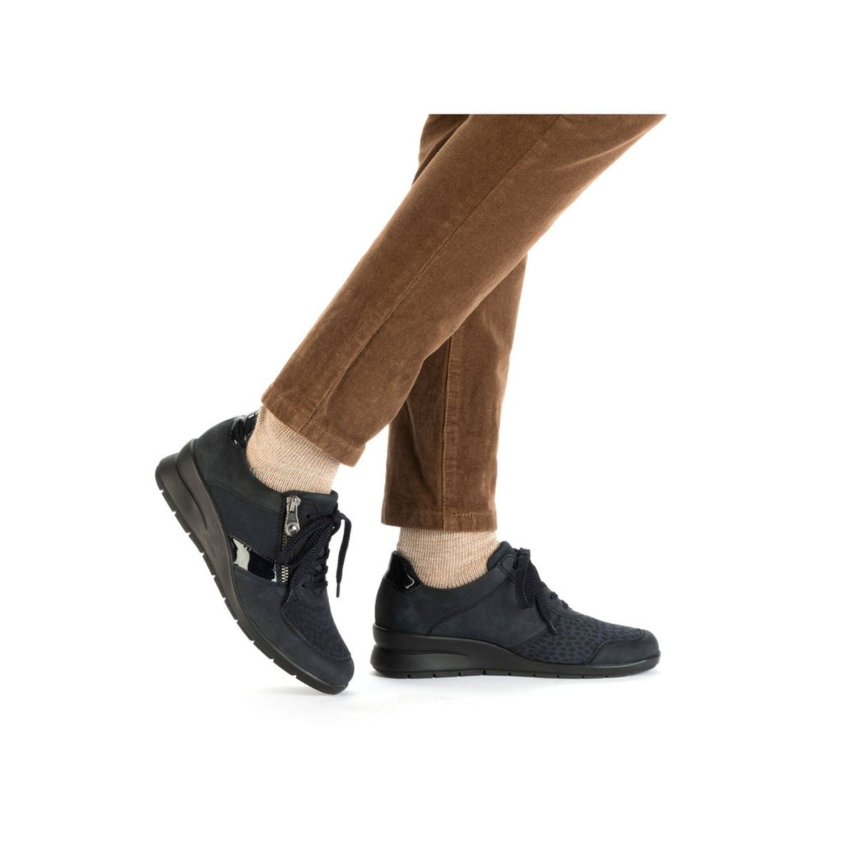 L4821 Women's Casual Lace Up