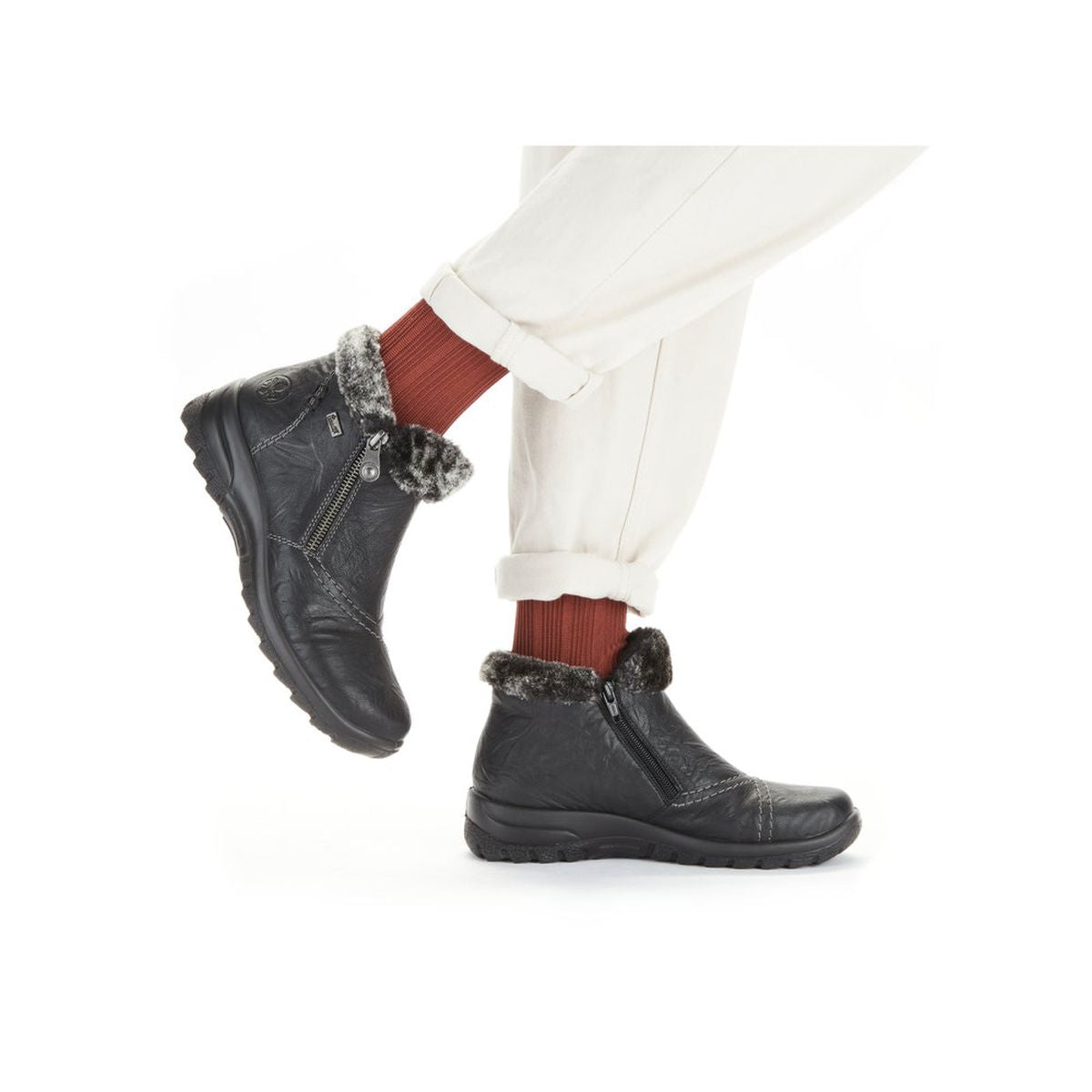 L7172 Zip Up Boots
