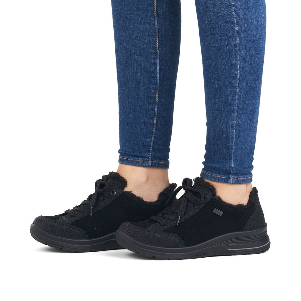 L7701 Lace Up Shoe