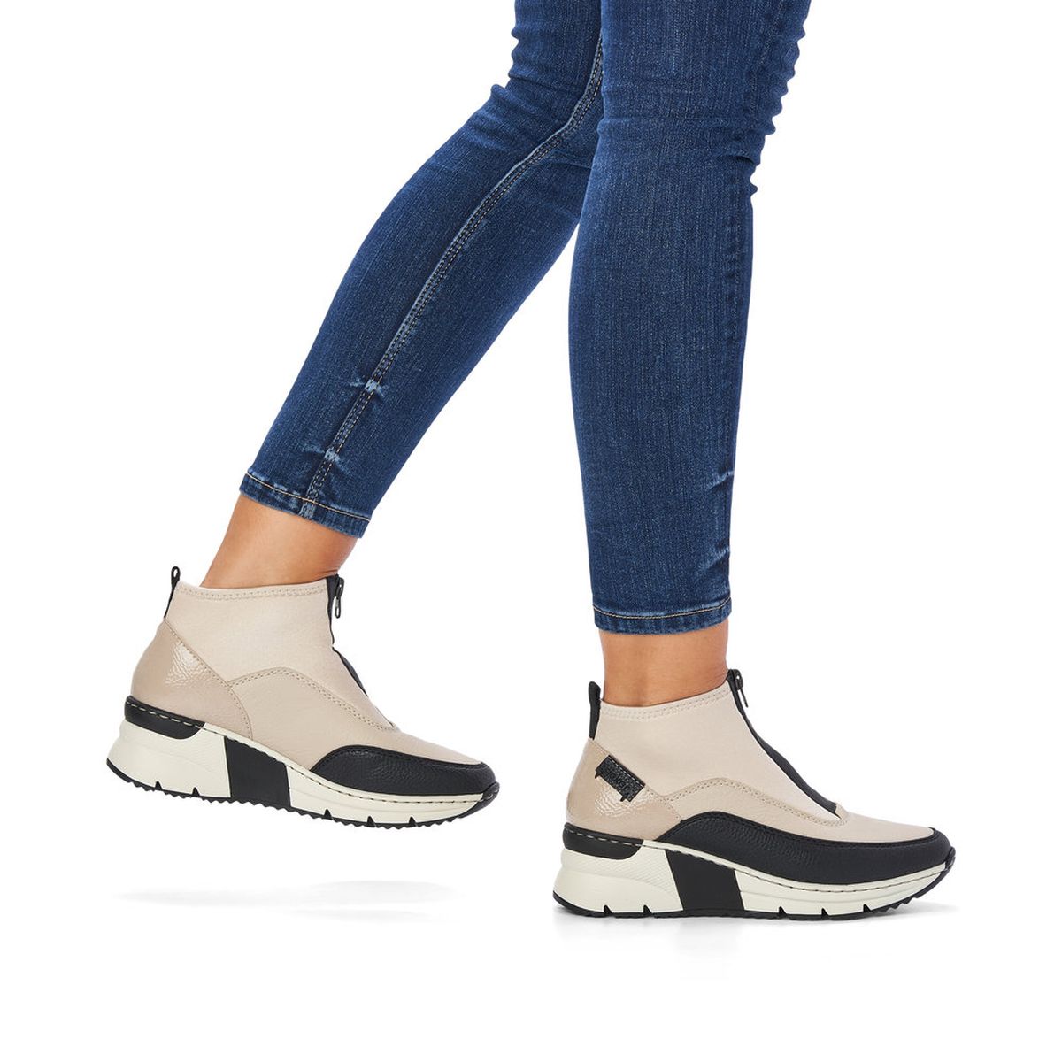 N6352 High-Top Sneakers