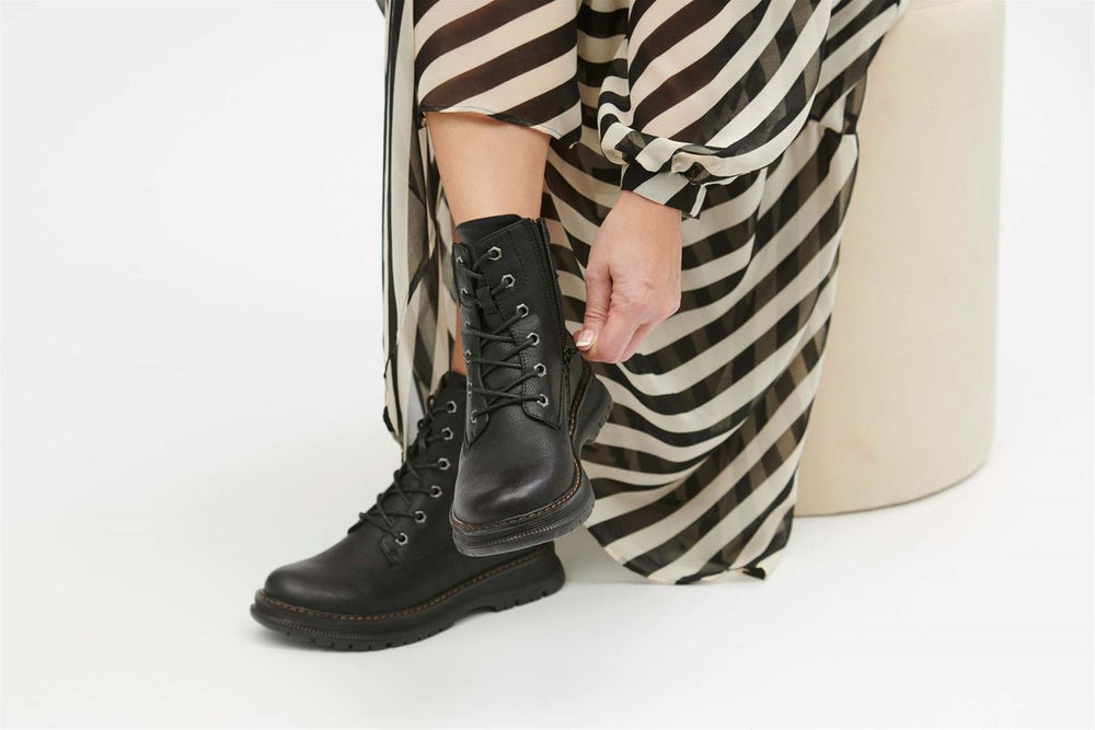 Romika Peyton 01 Zip Combat Boot