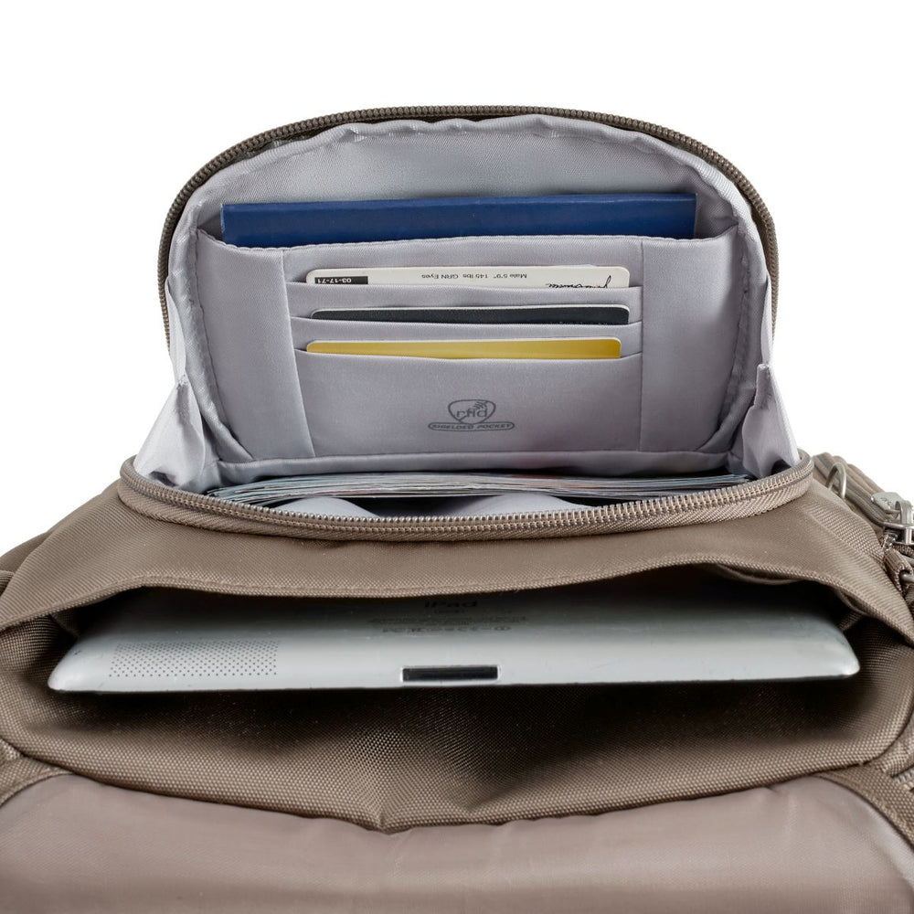 Travelon Unisex Anti-Theft Classic Tour Bag in Hazelnut