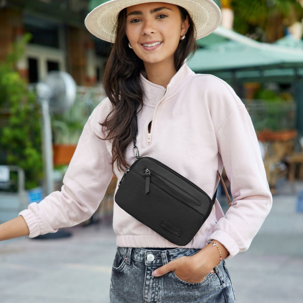 Travelon Women's Anti-Theft Metro Convertible Small Crossbody in Black