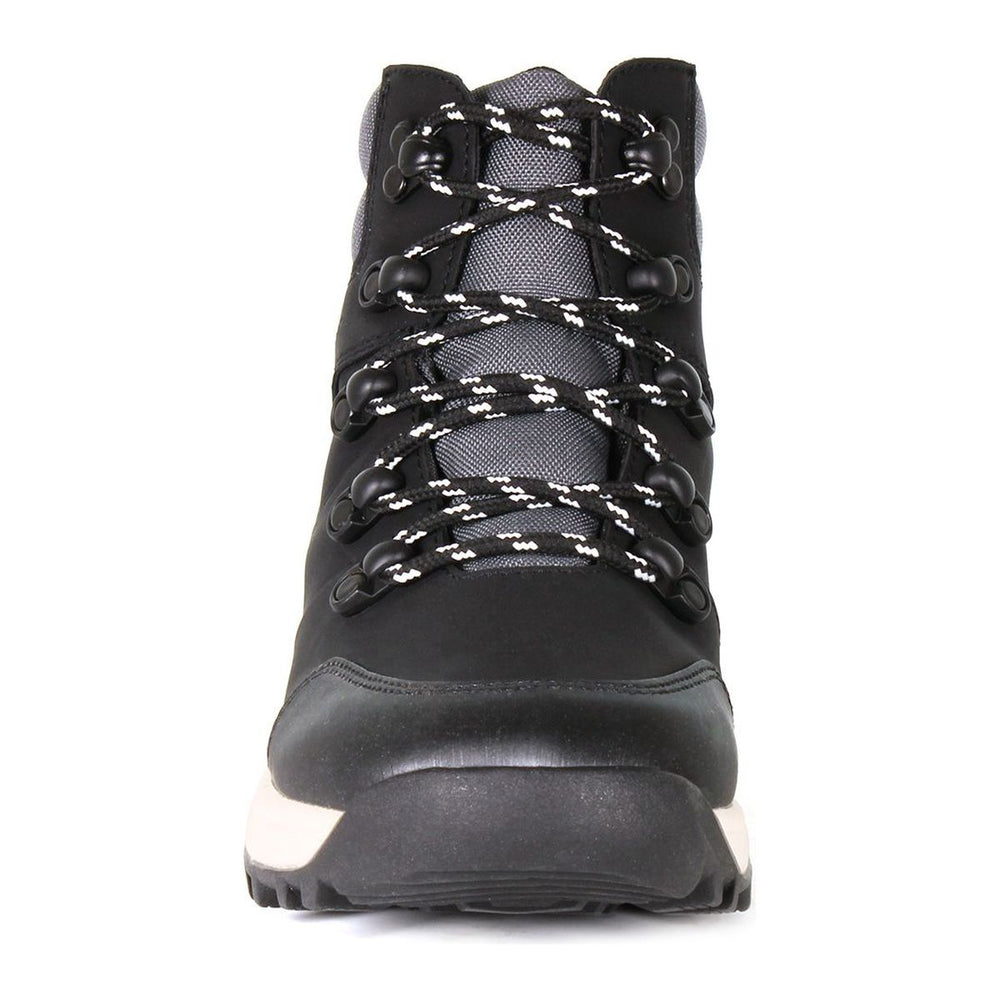 Wanderlust Bromont Women's Sneaker Boot In Black